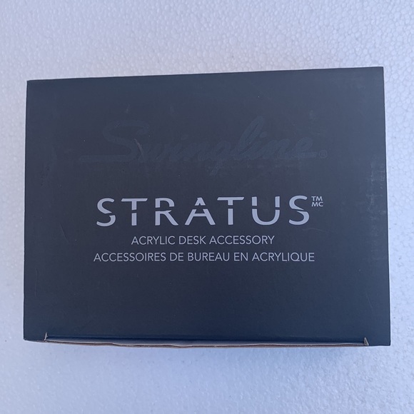 Swingline Stratus Acrylic Memo & Clip Holder Clear - Picture 10 of 10